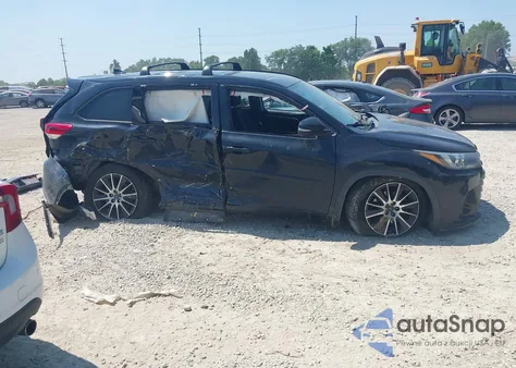 2018 Toyota Highlander Se z USA, uszkodzony, nr VIN 5TDJZRFH2JS810563